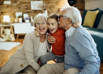 Dia dos Avós relembra importância de cuidar do bem-estar desses entes queridos