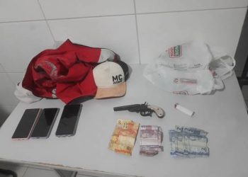 Assaltante é detido por militares do Corpo de Bombeiros após praticar assalto à mão armada em transporte coletivo