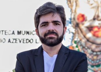 Aprovado projeto que prevê a oferta de absorventes nas escolas de Linhares