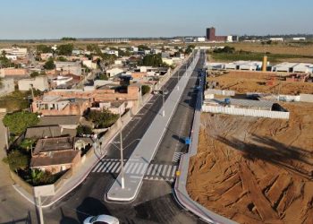 Prefeitura conclui obras e realiza plantio de árvores em Avenida de Bebedouro