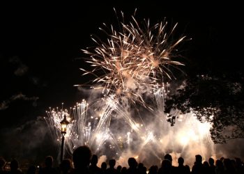Município é condenado a indenizar duas pessoas atingidas por fogos de artifício durante réveillon