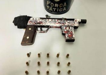 Suspeitos fogem da PM em Sooretama, mas submetralhadora e  munições são apreendidas