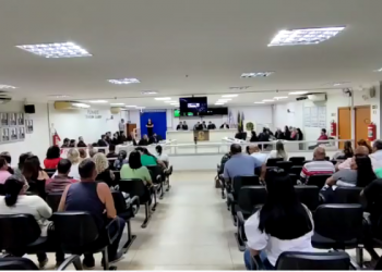 VÍDEO – Vereadores de Linhares aprovam prosseguimento do pedido de cassação de Bruno Marianelli
