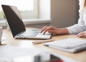 Qualificar ES: selecionadas para cursos on-line exclusivos para mulheres já podem iniciar aulas, foram 10 mil vagas