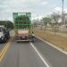 VÍDEO FLAGRANTE – Irresponsabilidade no Trânsito, ciclista é flagrada pegando “carona” em carreta que faz transporta eucalipto