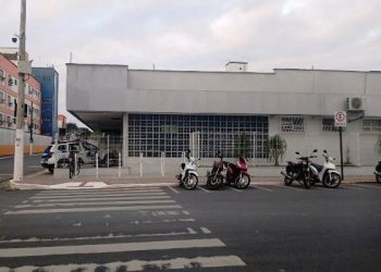 Jovem de 20 anos, de idade, leva 40 facadas e é levada para o HGL