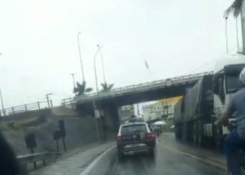 De 23 pontos de bloqueio nas rodovias capixabas, restam apenas 5.Saiba onde são esses pontos