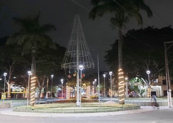 Deixou para última hora? Veja horários de funcionamento do comércio para hoje (24)