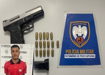 FLAGRANTE  – Homem em bicicleta é flagrado com pistola na cintura