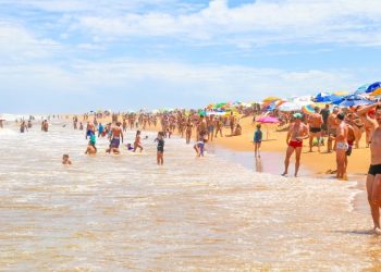 Atrações musicais, esporte, aeróbia e atividades ambientais vão agitar as praias de Linhares neste fim de semana