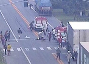 Atropelamento na BR 101 com  uma pessoa morta e outra em estado grave.