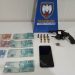 Suspeito é flagrado com revólver, munição e droga, enfrente loja de celular em Sooretama