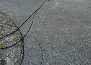 Perigo na Rua Manoel Pimentel, no bairro Interlagos em Linhares