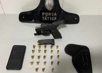 Dupla com diversas passagens pela Polícia é presa em Bebedouro. Ainda foi apreendido uma pistola, carregadores e munições de 9mm