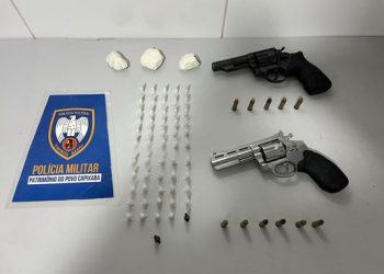 População denuncia e Polícia tira de circulação armas de fogo, munições e droga, no bairro Movelar, em Linhares