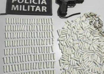 Polícia Militar apreende mais de 700 pinos de cocaína em Jacupemba