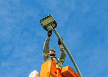 Prefeitura de Linhares realiza, a partir desta terça-feira (30), manutenção de iluminação pública em diversos pontos da cidade