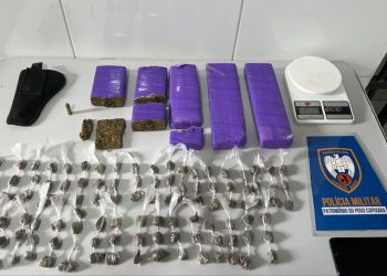 Mais de 2 KG de maconha – 3 adolescentes, entre eles, um de 14 anos, são apreendidos,em Linhares