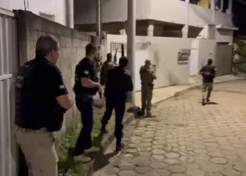 ATUALIZAÇÃO – No Norte do ES – Operação cumpre mandados contra traficantes e assassinos