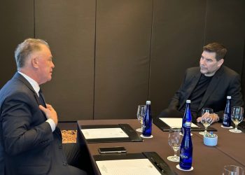 Governador se reúne com executivo da plataforma Shein na América Latina