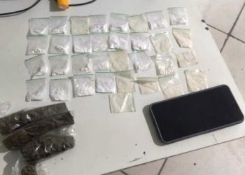 Sooretama – Traficantes trocam tiros com a Polícia, fogem e drogas são apreendidas