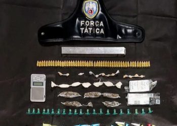 Polícia Militar apreende mais de 300 pinos de cocaína e 50 munições calibre 9mm