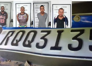 Hilux roubada em Humaitá é encontrada no chapadão do 15
