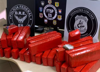 Polícia Federal apreende 30 Kg de maconha e cumpre 4 mandados de busca e apreensão