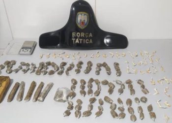 Força Tática apreende mais de duzentas pedras de crack e grande quantidade de maconha no bairro Juparanã, em Linhares