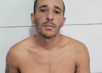 Polícia Militar de Linhares troca tiros com bandidos, prende um suspeito e recupera carro abandonado em canavial