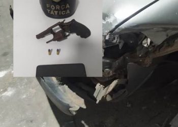 Fuga, perseguição, colisão e apreensão de arma de fogo, no bairro Nova Esperança, em Linhares