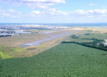 Aeroporto de Linhares – “Logo, logo o aeroporto estará completamente liberado”. Diz governador Renato Casagrande