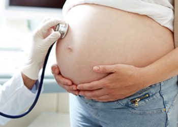 Gestante que foi informada que seu bebe estava morto, deve ser indenizada em 40 mil reais