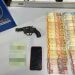 “Boneco”, é preso no Santa Cruz, com arma de fogo