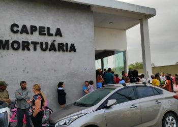 VÍDEO – Adolescentes mortos em Sooretama – dois corpos são sepultados e terceiro passa por exame. Delegado Fabrício Lucindo explica tudo