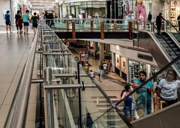 PIB capixaba cresce e acumula alta de 2,5% no primeiro semestre de 2023