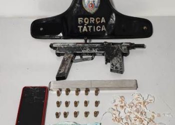 Dois adolescentes, de 15 e 16 anos, são apreendidos com submetralhadora e drogas, no Nova Esperança