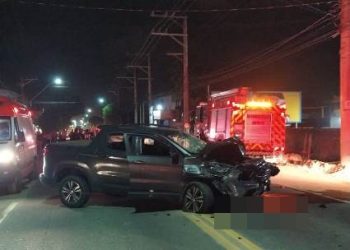 Mulher em Fiat Toro, com sintomas de embriaguez, tenta fugir da Polícia provoca acidente, envolvendo 3 veículos, e duas pessoas morrem