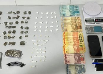 Através de denúncia Polícia apreende drogas no bairro Aviso
