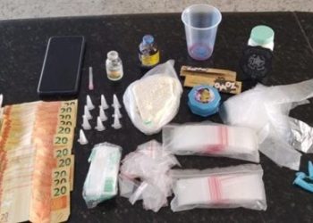 Suspeito de tráfico de drogas é preso em Linhares, durante cumprimento de mandado de busca e apreensão