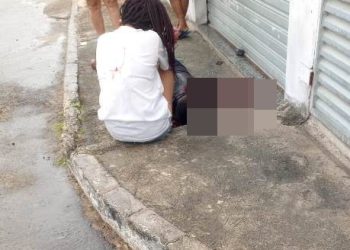 ATUALIZAÇÃO – Adolescente é morto a tiros no “Morro do Cristo” no bairro Santa Cruz, em Linhares