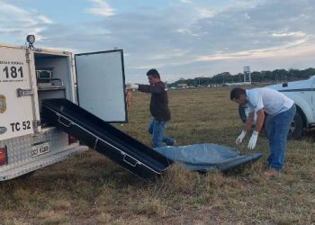 VÍDEO AO VIVO- Homem encontrado morto, com marcas de violência, próxima ao Residencial Rio Doce, em Linhares-ES