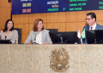 Presidente da Assembleia recebe comitiva da República Tcheca.