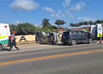 VÍDEO – Colisão entre dois automóveis deixa cinco vítimas na BR 101, próximo a Pamonharia, em Jacupemba