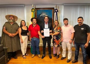 Festa do Tropeiro de Ibatiba e as igrejas Batista são patrimônio histórico e imaterial do ES. A Lei foi promulgado por Marcelo Santos presidente da ALES