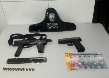 Adolescente é apreendido e confessa estar com submetralhadora e simulacro para sua proteção