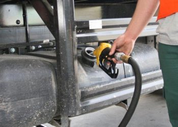 Redução de preço do diesel para distribuidoras começa a valer nesta hoje (27)