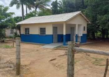 VÍDEOS – Escola com quase 40 anos pode ser fechada pela Prefeitura de Linhares, moradores reclamam e Prefeitura não responde