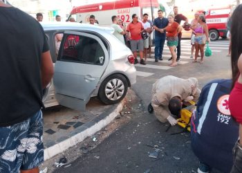VÍDEO – Acidente de trânsito com vítimas no bairro Araçá, em Linhares