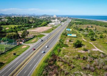 Governo regulamenta tráfego de caminhões na Rodovia do Sol